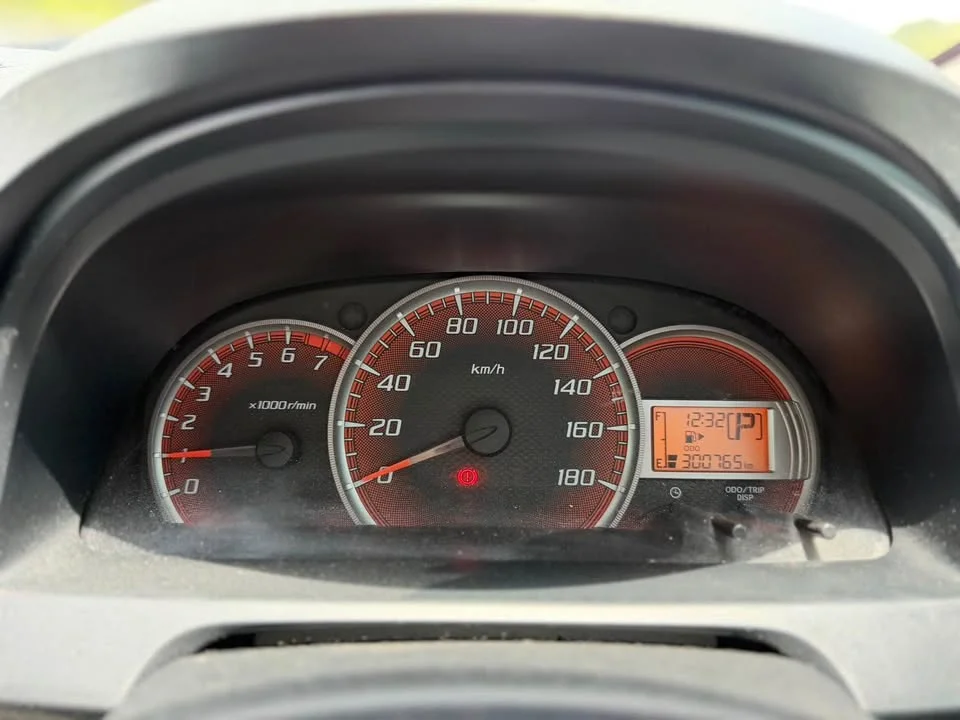 2012 Toyota Avanza II 2