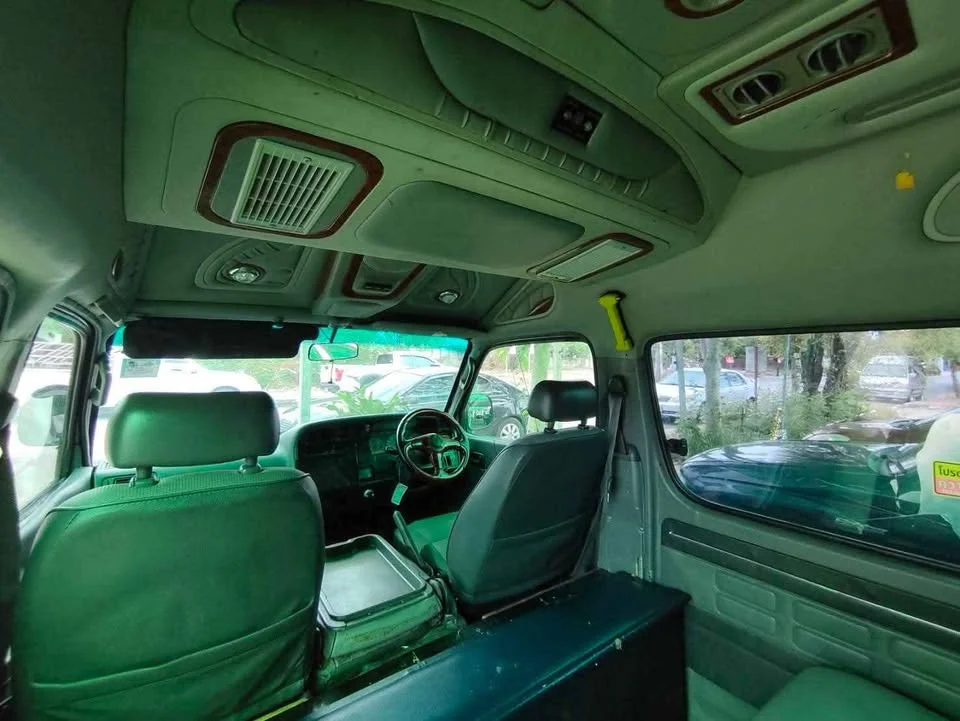 1996 Toyota Commuter IV (H100) 2