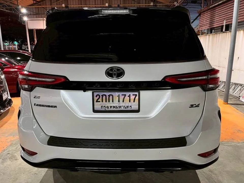 2025 Toyota Fortuner II 2