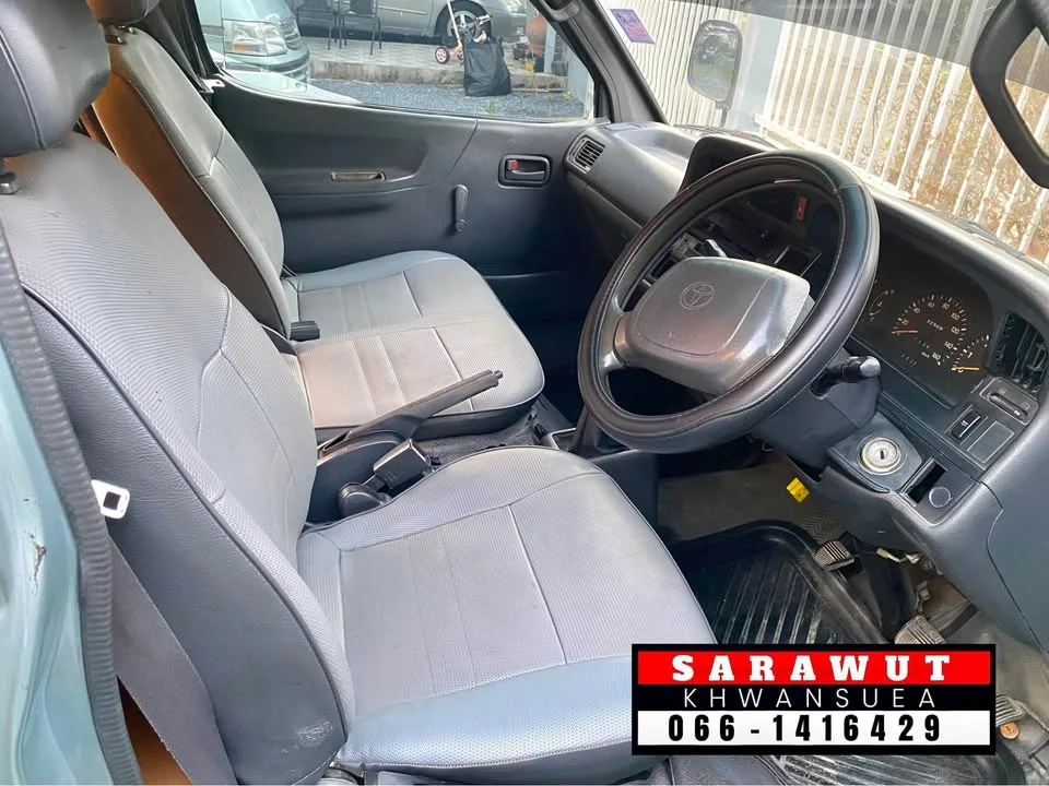 2003 Toyota Commuter IV (H100) 3