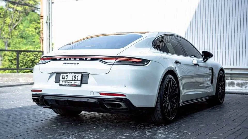 2021 Porsche Panamera II 3