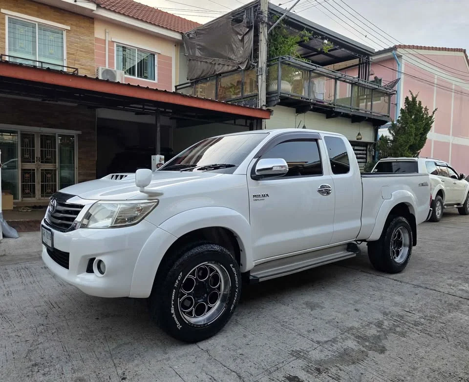 2015 Toyota Hilux VII 3