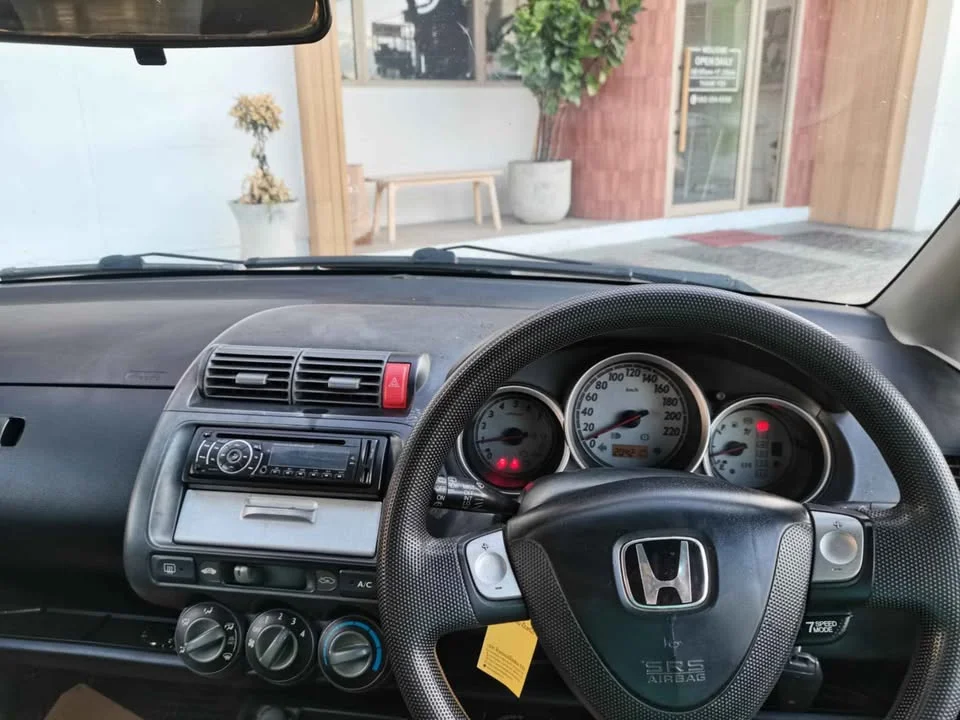 2004 Honda Jazz I 2