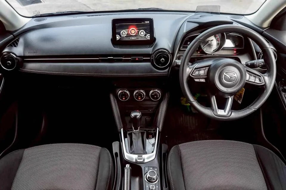 2019 Mazda 2 III 3