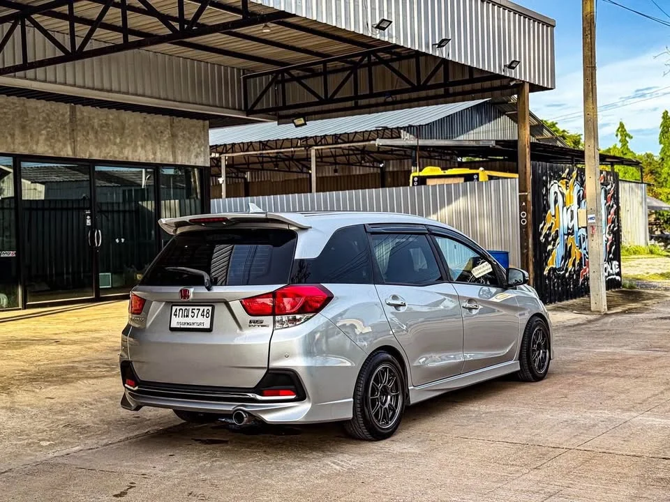 2015 Honda Mobilio II 3