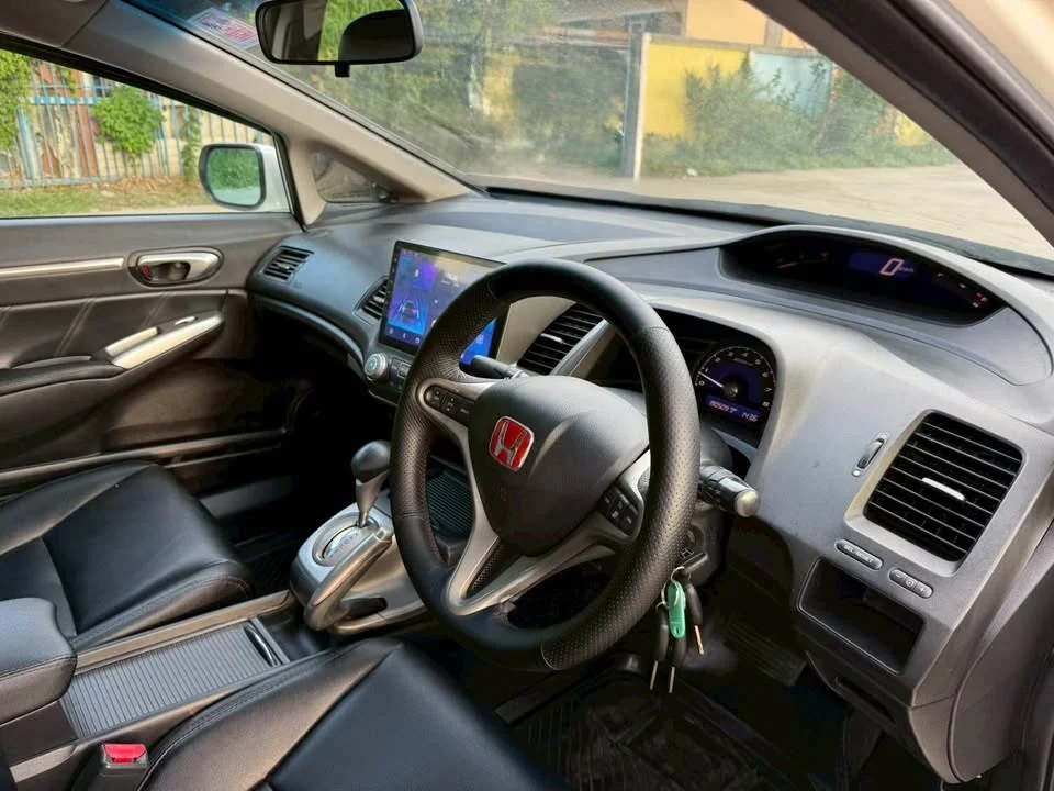 2011 Honda Civic VIII 2