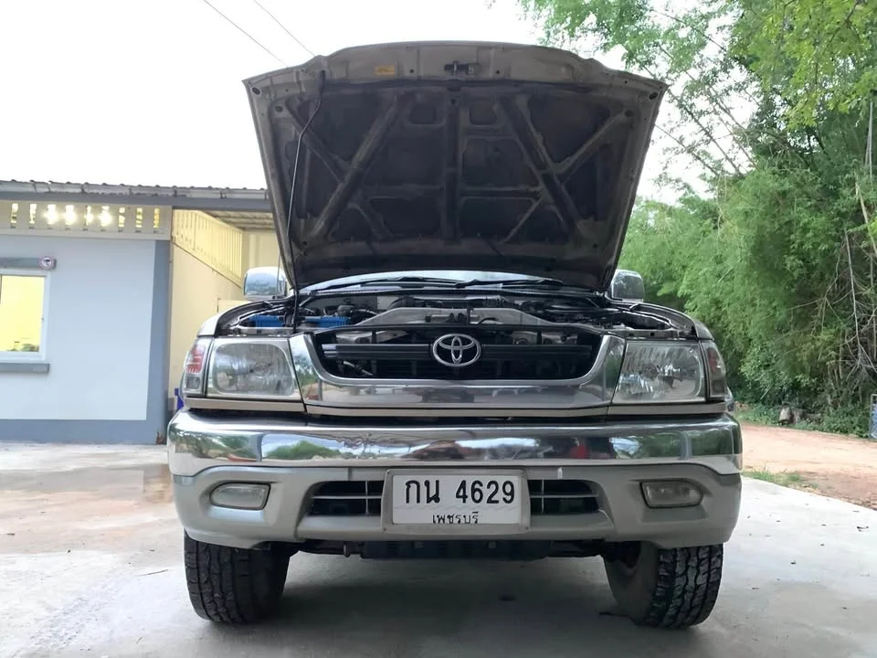 2002 Toyota Hilux Tiger VI 3
