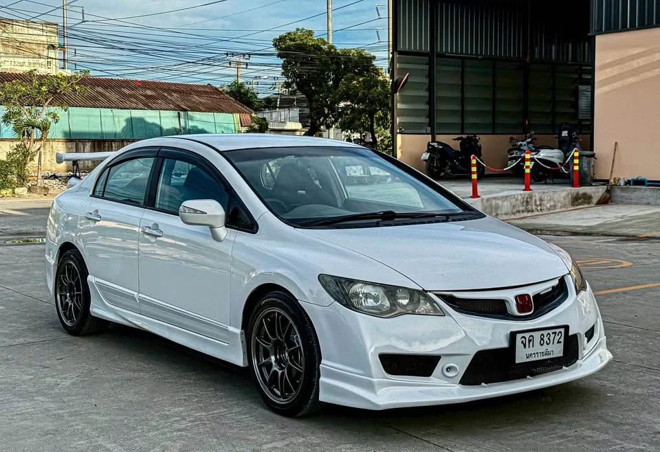 2009 Honda Civic VIII 3