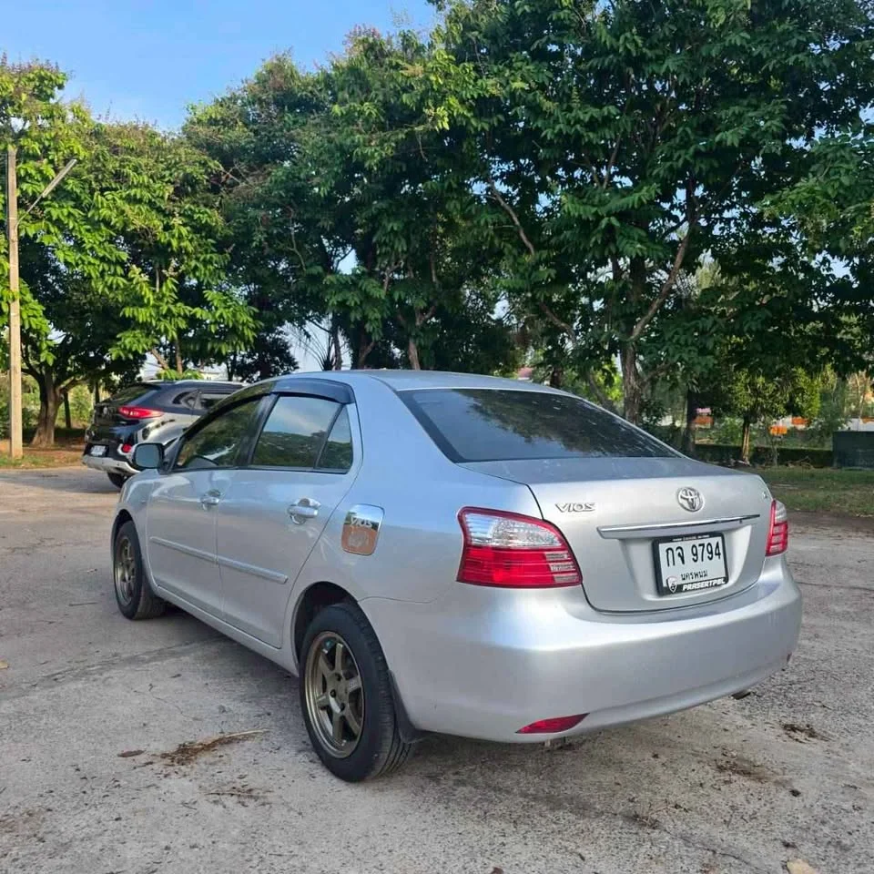 2010 Toyota Vios II 3