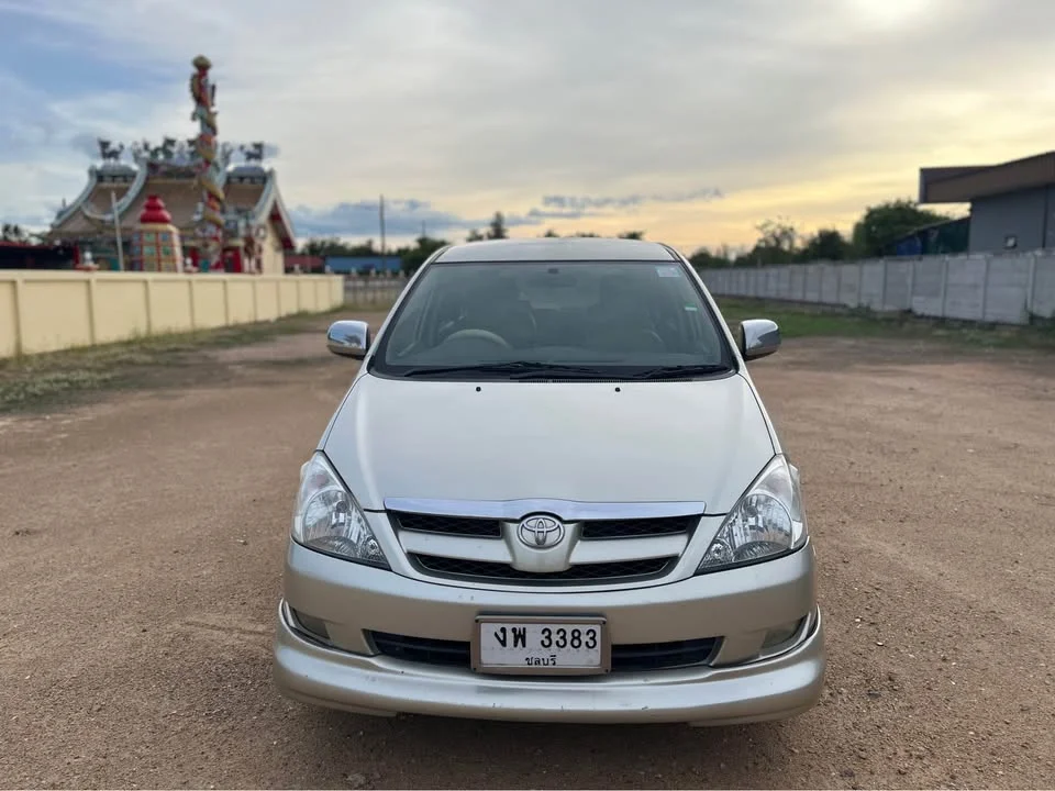 2005 Toyota Innova I 2