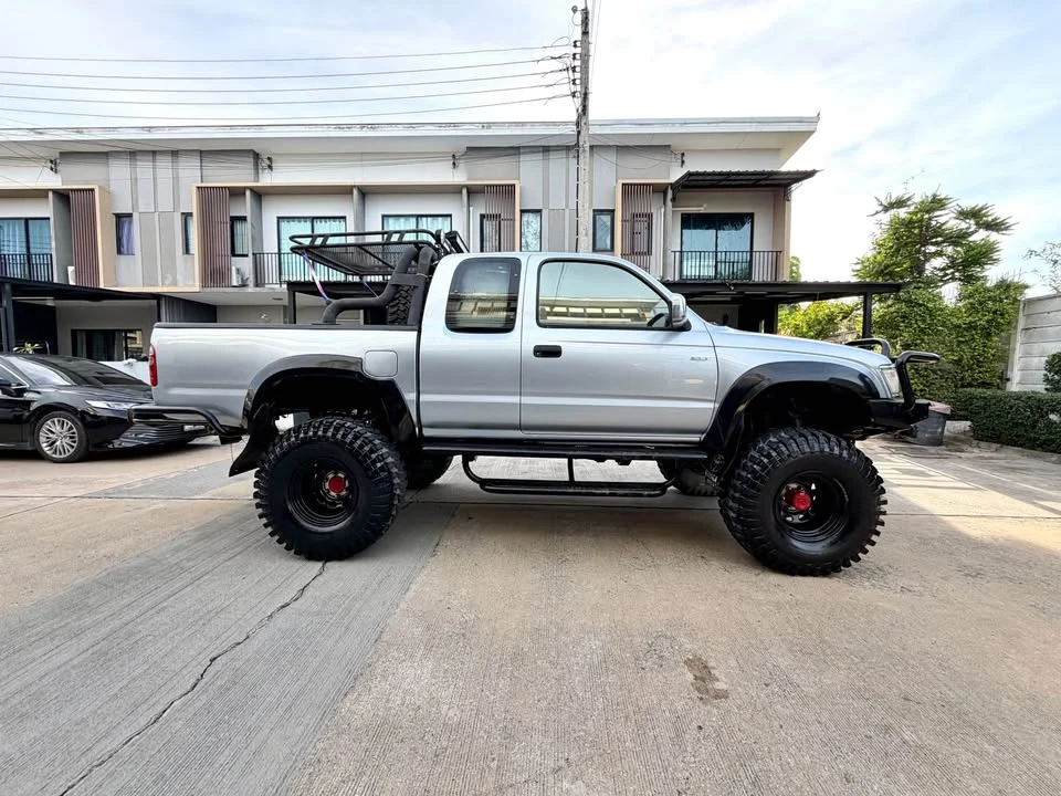 2000 Toyota Hilux Tiger VI 3