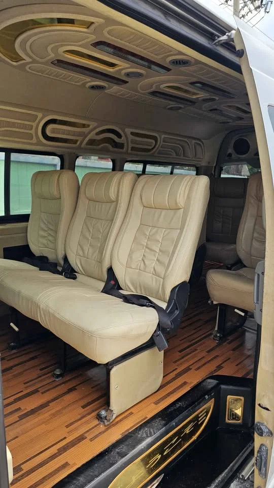 2011 Toyota Commuter V (H200) 2