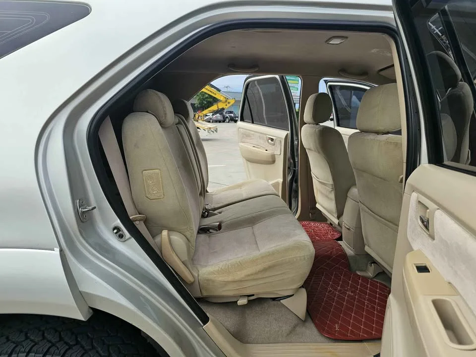 2006 Toyota Fortuner I 3