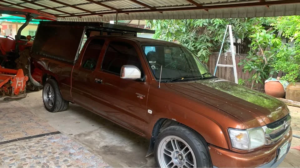 2004 Toyota Hilux Tiger VI 3