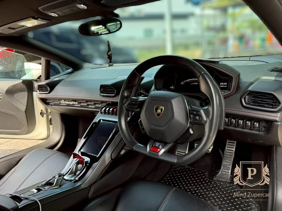 2015 Lamborghini Huracan 2