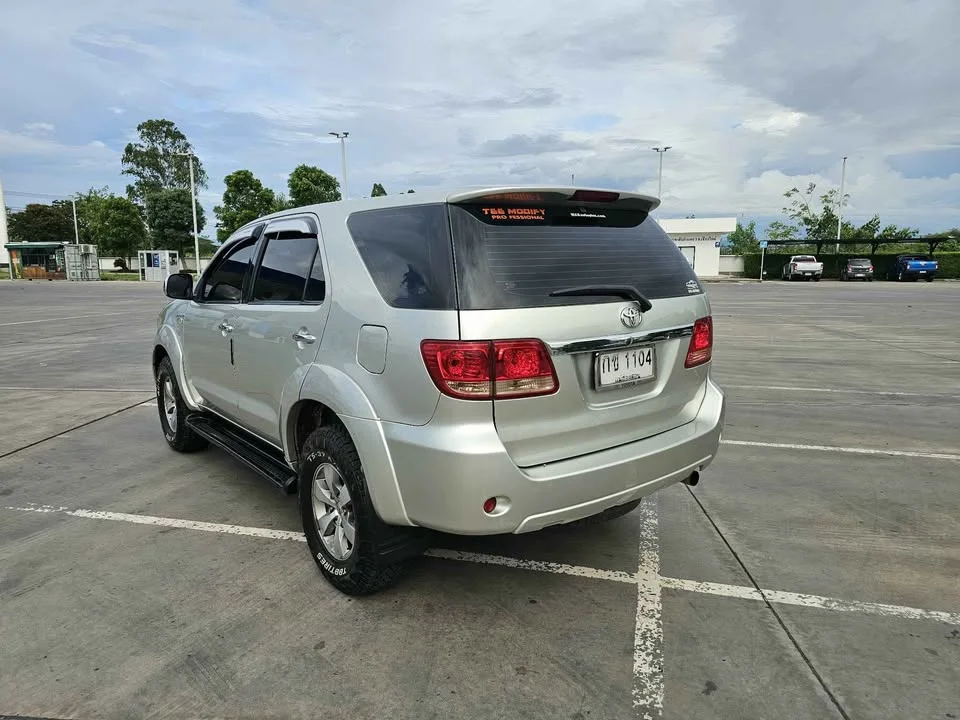 2006 Toyota Fortuner I 3
