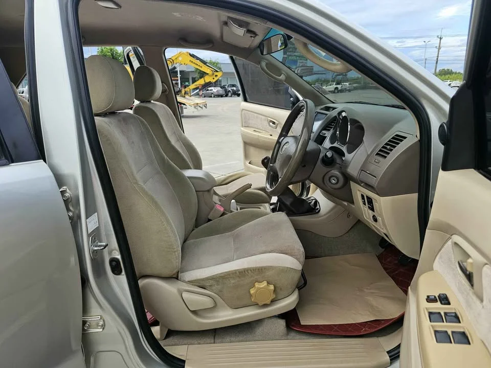 2006 Toyota Fortuner I 2