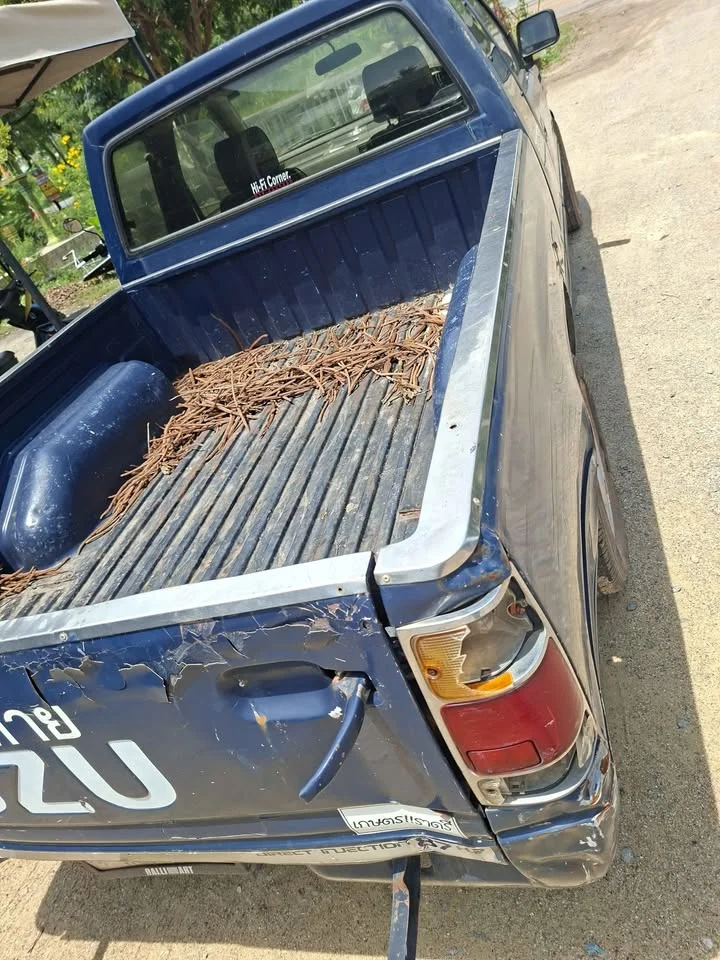 1992 Isuzu TFR III 3