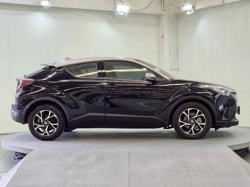 2022 Toyota C-HR I 3