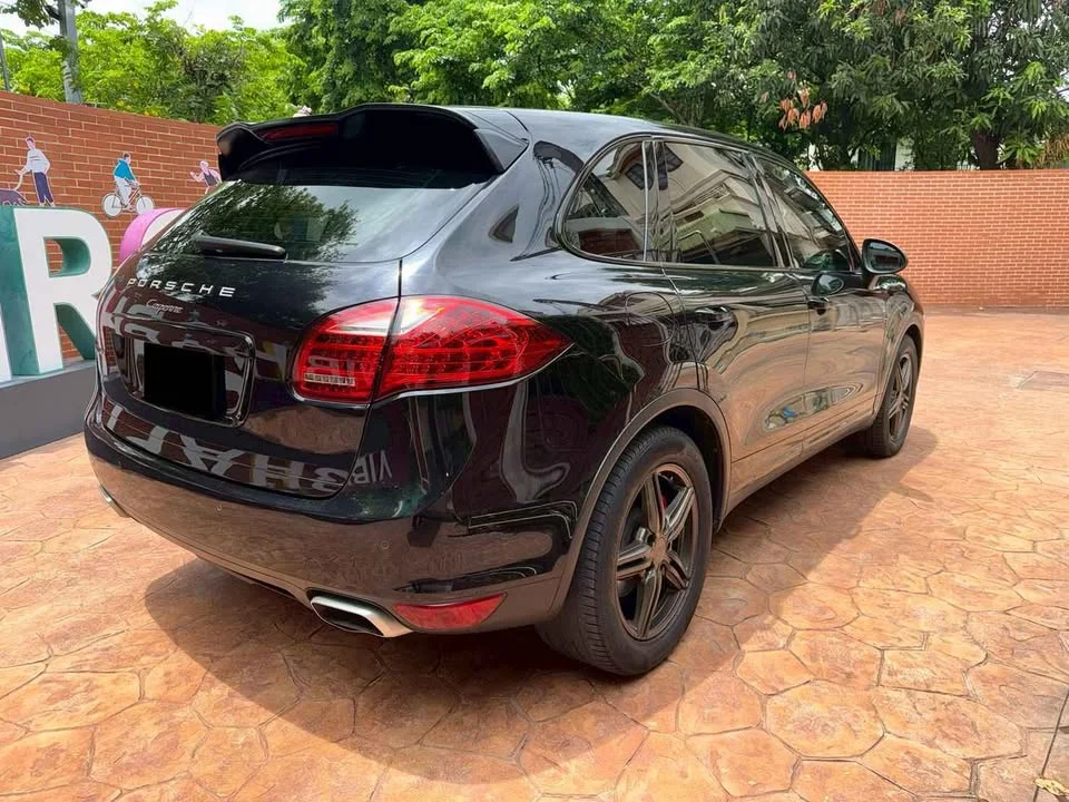 2011 Porsche Cayenne II 2