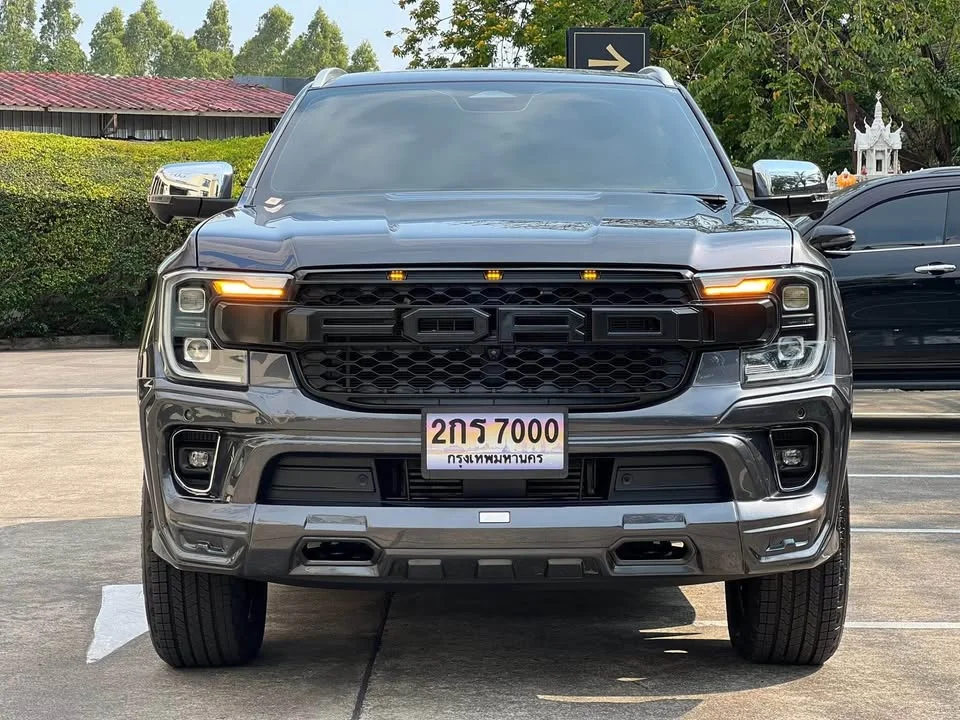 2023 Ford Everest III 3