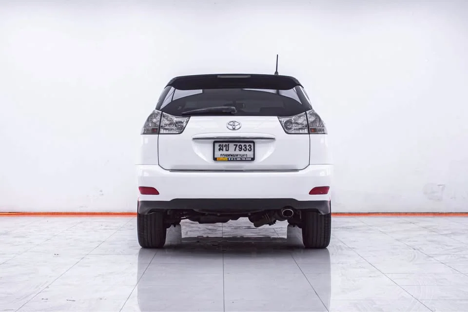 2011 Toyota Harrier II 3