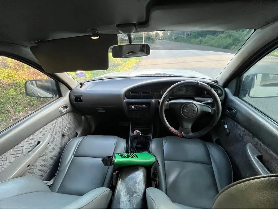 2001 Mazda 2500 Fighter V 2