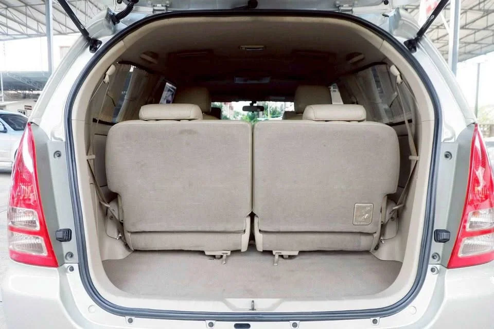 2009 Toyota Innova I 3