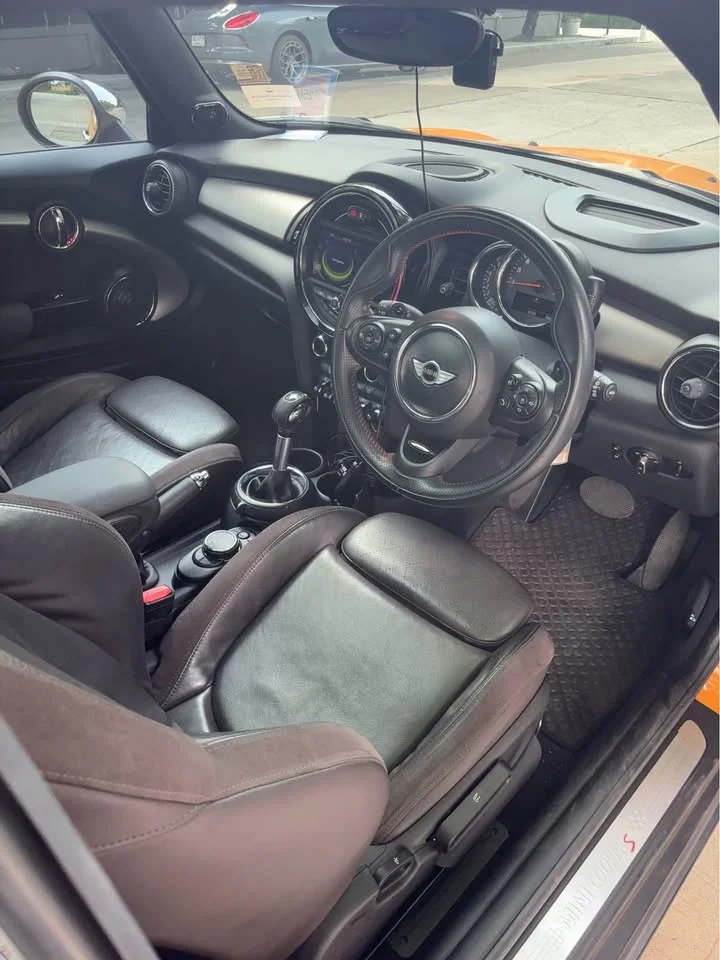 2014 Mini Hatch  III 2