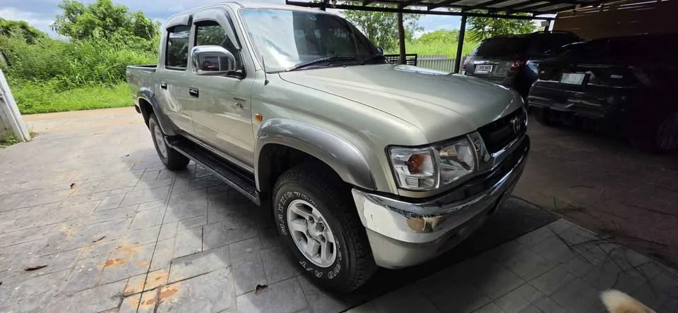 2002 Toyota Hilux Tiger VI 2