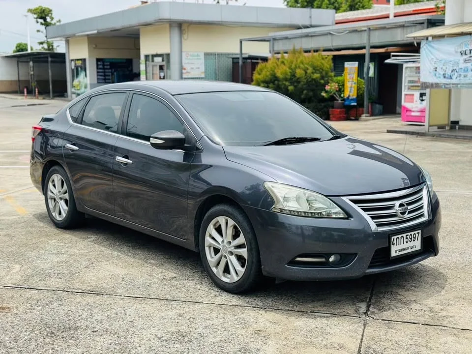 2013 Nissan Sylphy III (B17) 3