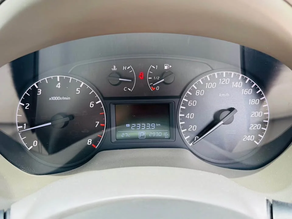 2013 Nissan Sylphy III (B17) 2