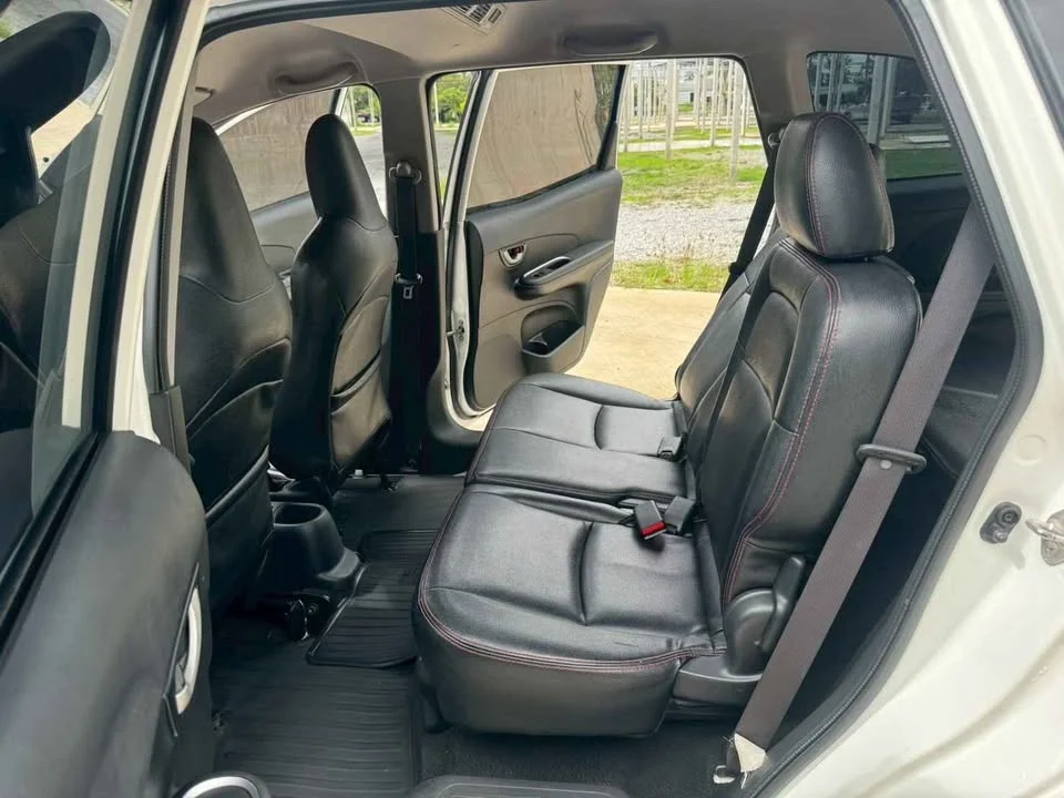 2014 Honda Mobilio II 2