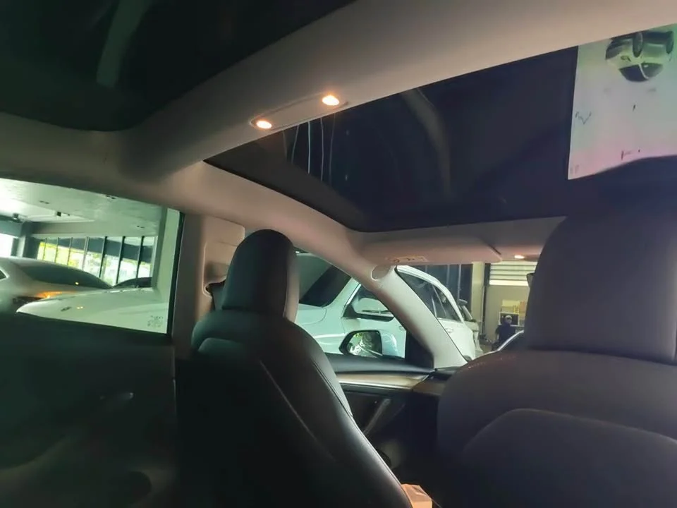 2023 Tesla Model 3 2