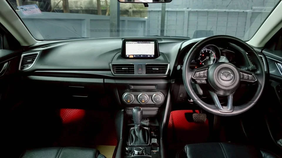 2017 Mazda 3 III 2