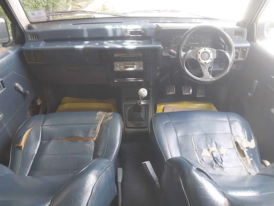1993 Mitsubishi Triton II 2