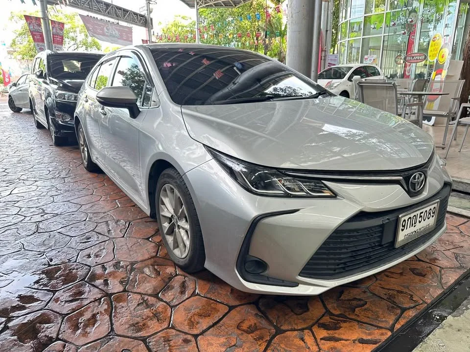 2019 Toyota Corolla Altis XII (E210) 3