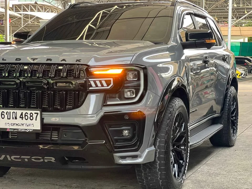 2025 Ford Everest III 2