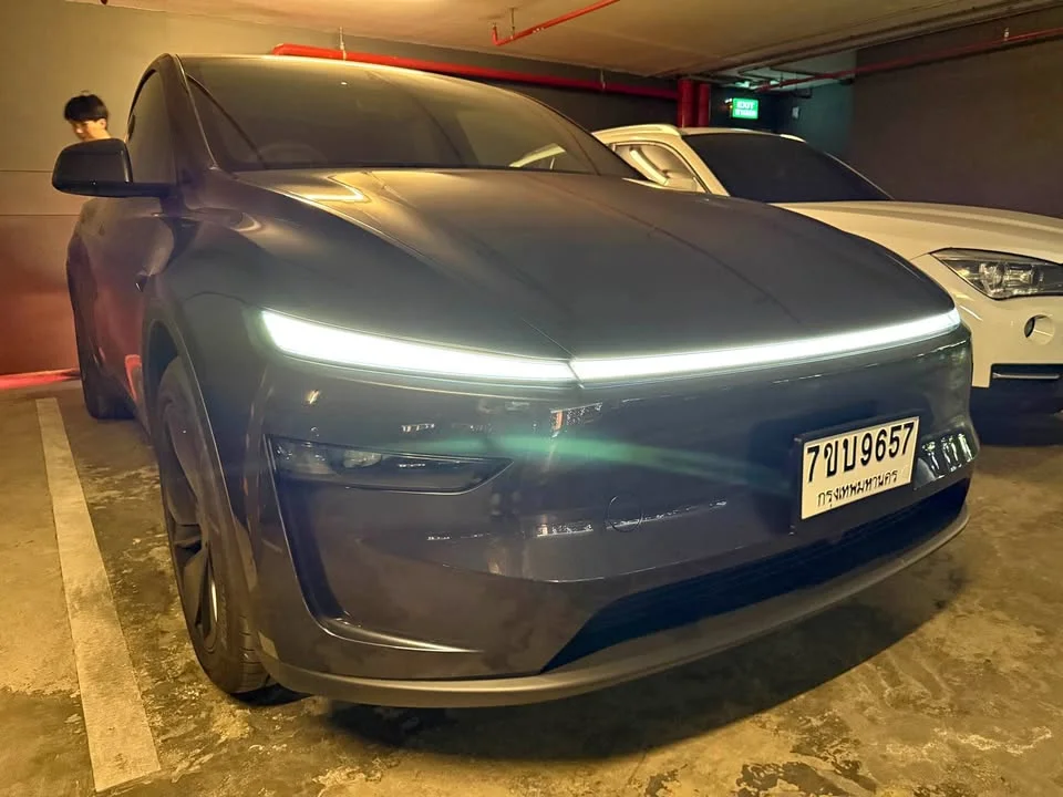 2026 Tesla Model Y 2