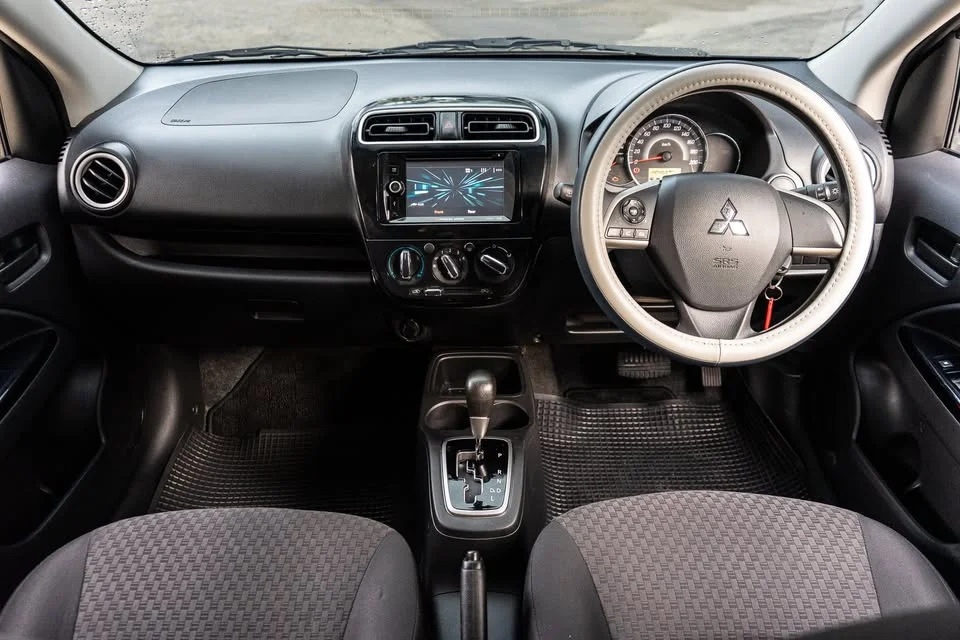 2017 Mitsubishi Mirage VI 3