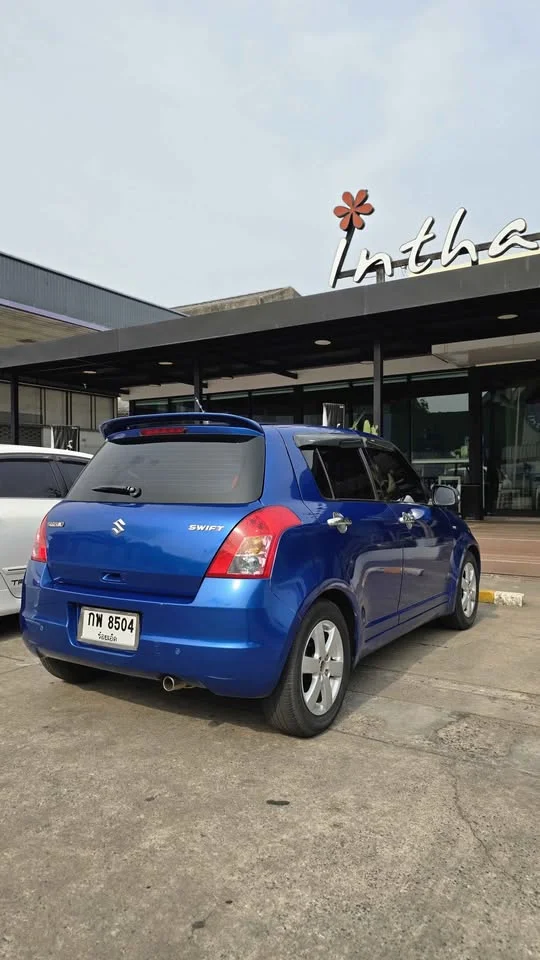 2011 Suzuki Swift I 3