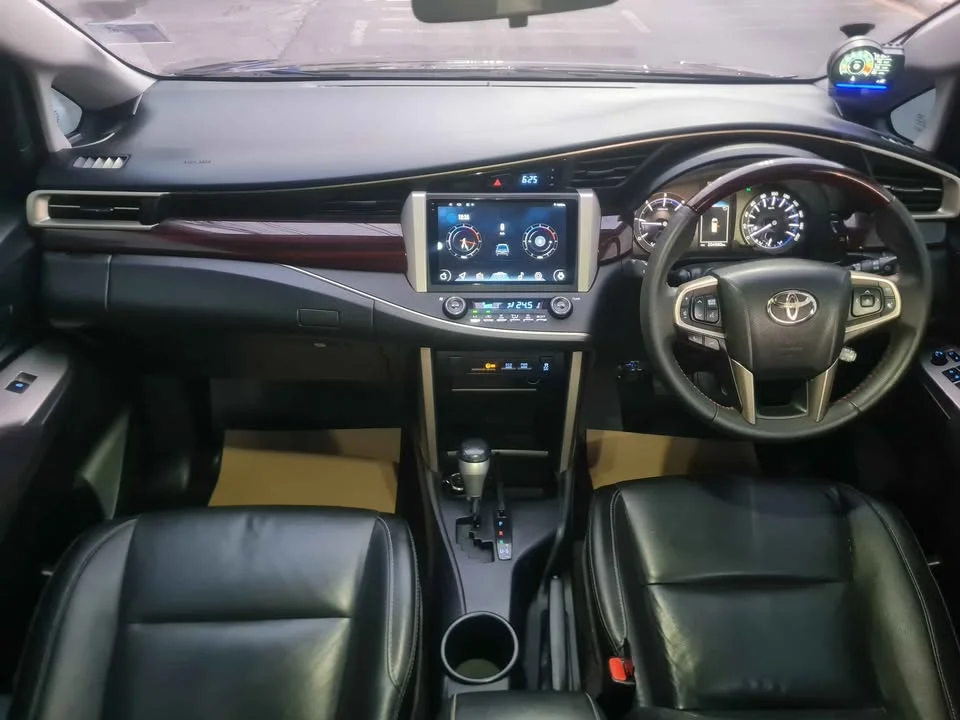 2017 Toyota Innova II 3