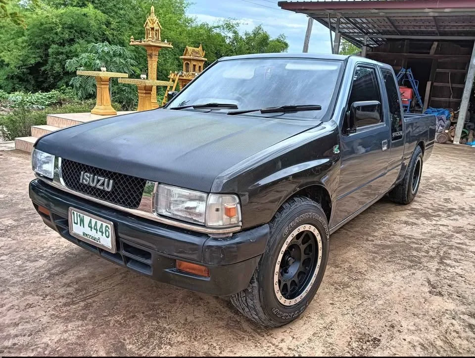 1990 Isuzu TFR III 3