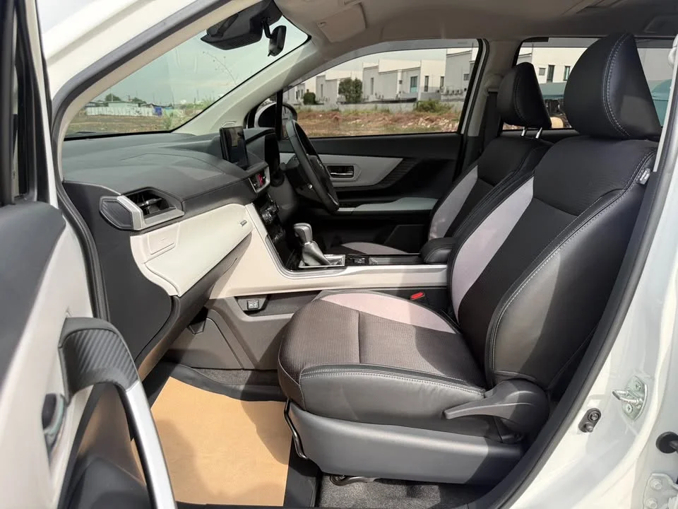 2023 Toyota Veloz III 2