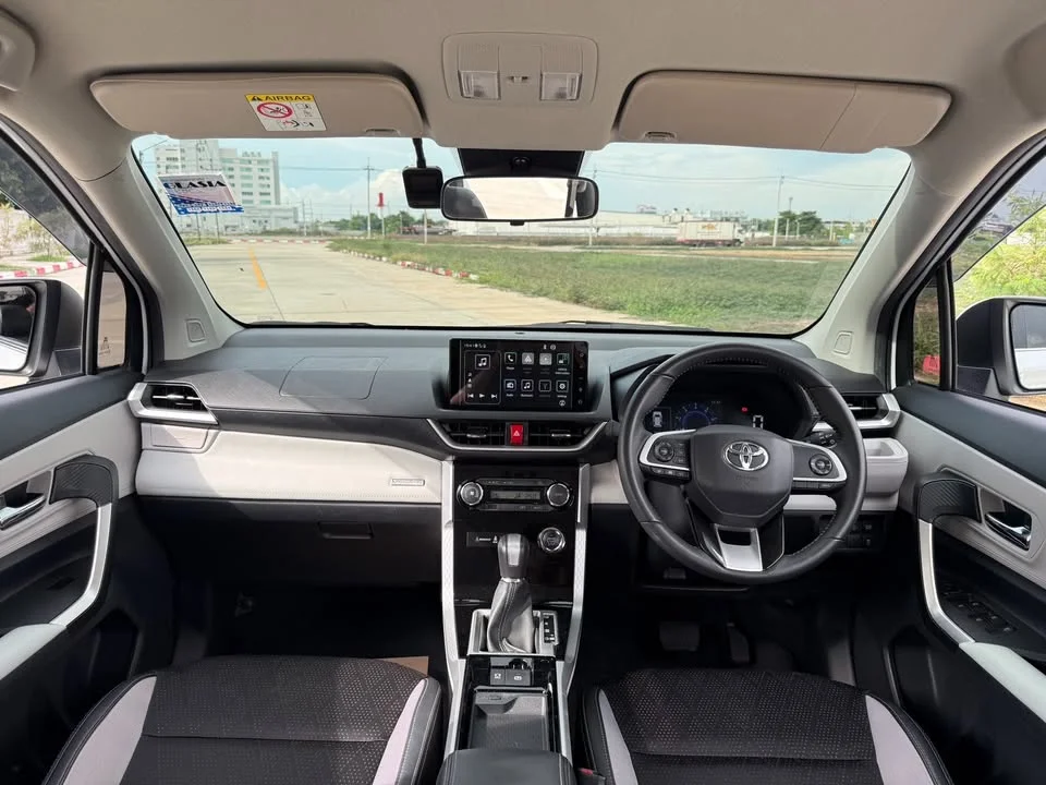 2023 Toyota Veloz III 3