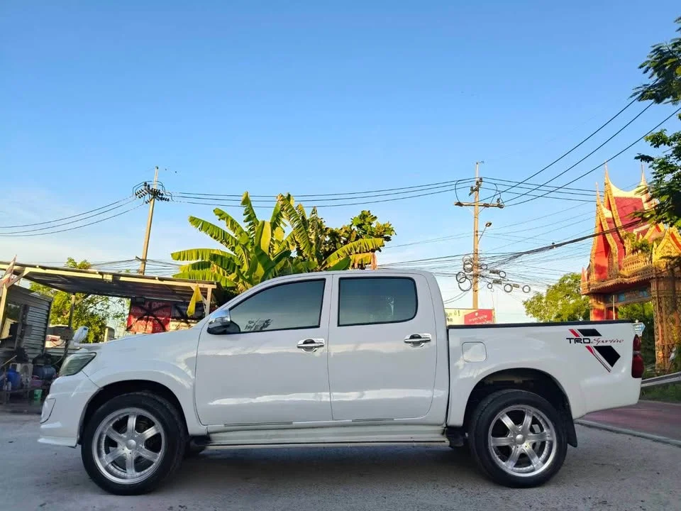 2010 Toyota Hilux VII 2