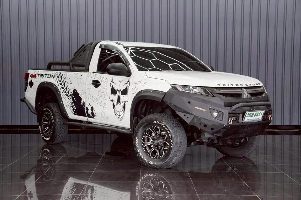 2022 Mitsubishi Triton V 3