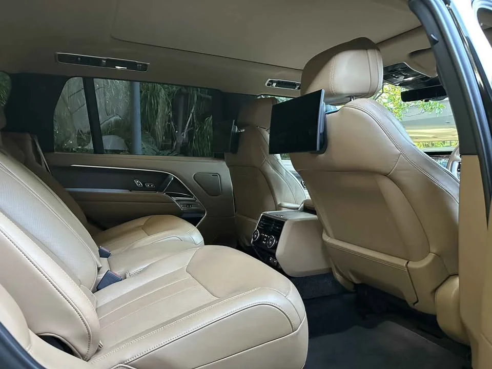 2023 Land Rover Range Rover V 3