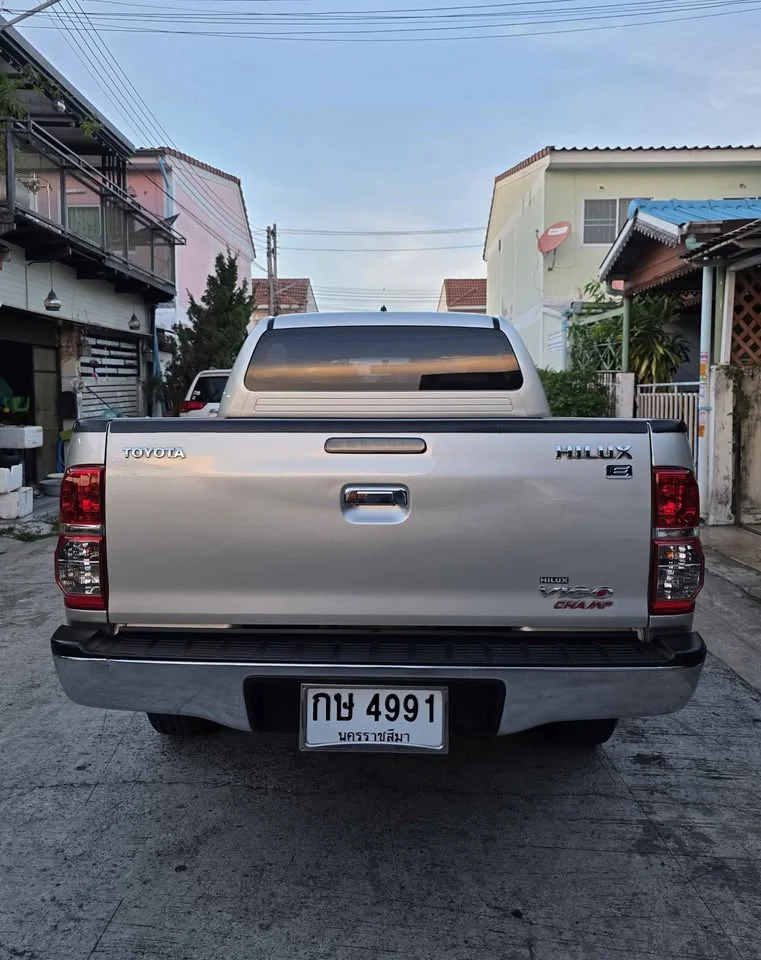 2012 Toyota Hilux VII 2