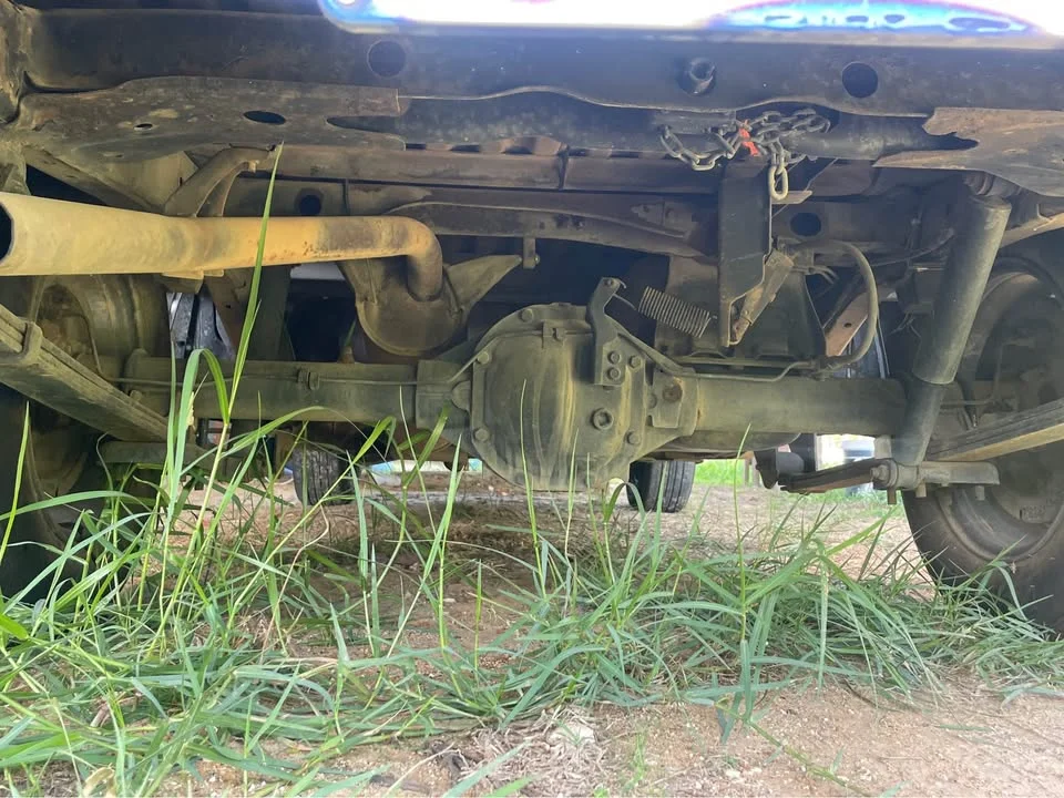 1995 Nissan Big M D21 3